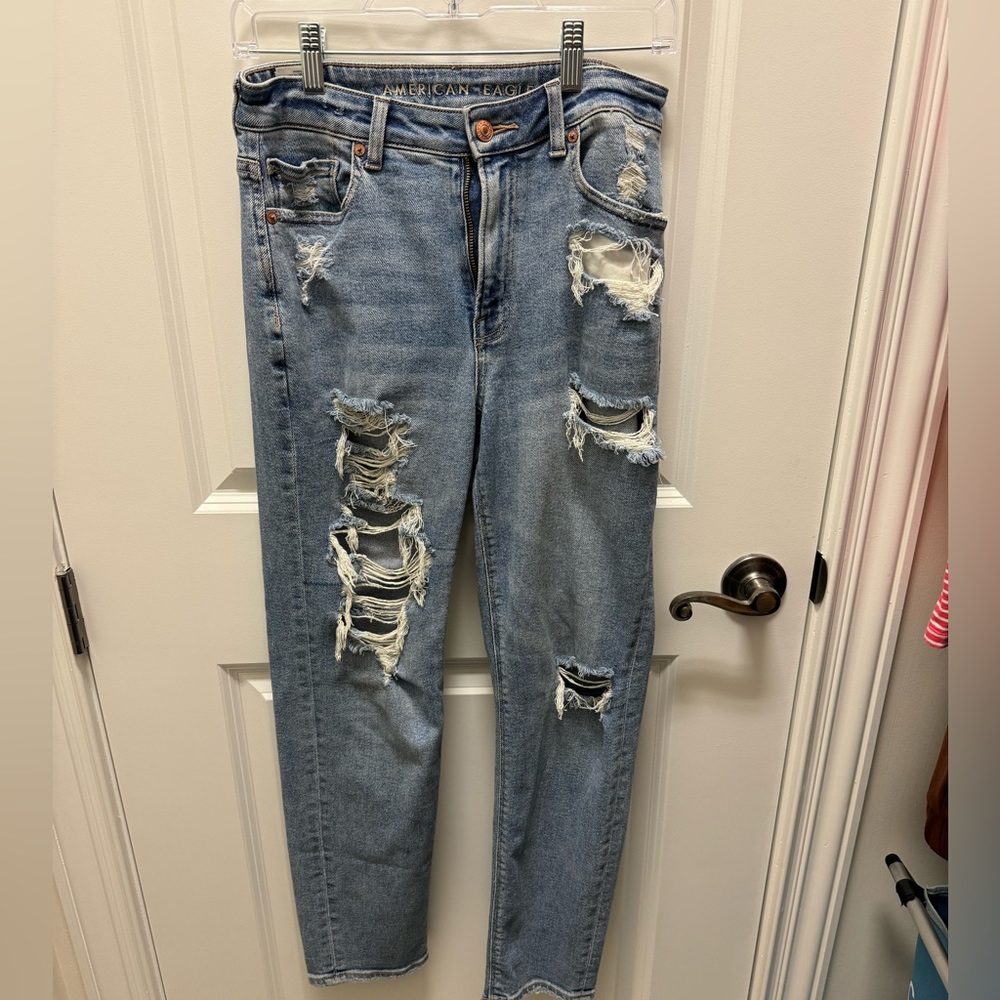 American eagle ripped straight leg jeans